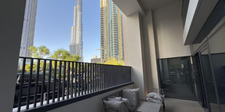 3-Bedroom-Duplex-Townhouse-in-Downtown-Dubai-10.png