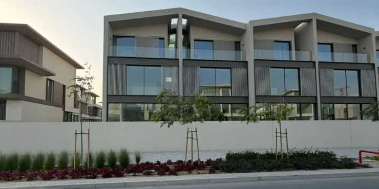 3-Bedroom-Townhouse-for-Sale-in-Nad-Al-Sheba-Gardens-Phase-2-2.png