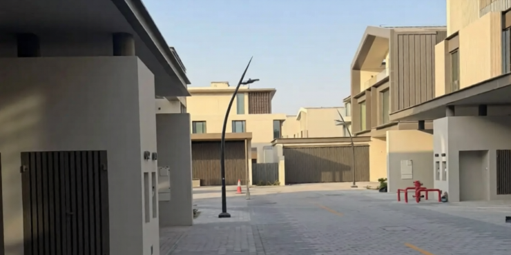 3-Bedroom-Townhouse-for-Sale-in-Nad-Al-Sheba-Gardens-Phase-2-4.png