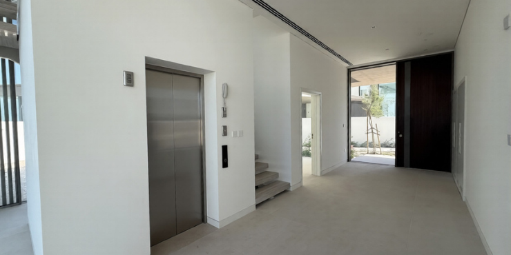 4BRMaids-Villa-in-Nad-Al-Sheba-Gardens-2-Dubai-4.png