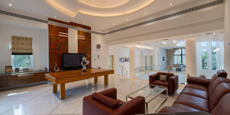 7-Bedroom-Villa-in-Emirates-Hills-Dubai-14.png
