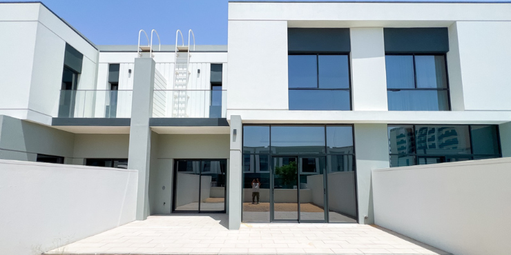 Elegant-3BRMaid-Townhouse-for-Sale-in-Murooj-Al-Furjan-West-13.png