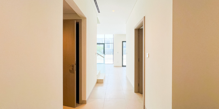 Elegant-3BRMaid-Townhouse-for-Sale-in-Murooj-Al-Furjan-West-15.png