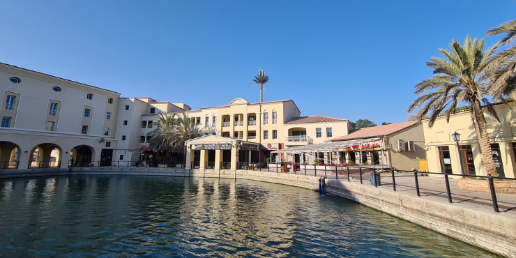 Leasehold-Shopping-Mall-for-Sale-in-Dubai-Investments-Park-DIP-1-6.png