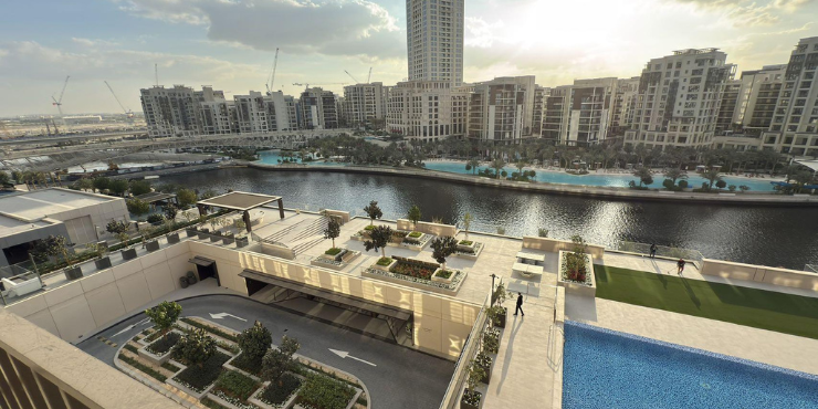 Luxury-1BR-in-Creek-Palace-with-Burj-Khalifa-Sea-View-1-1.png