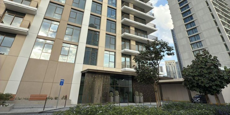 Luxury-1BR-in-Creek-Palace-with-Burj-Khalifa-Sea-View-4-1.png