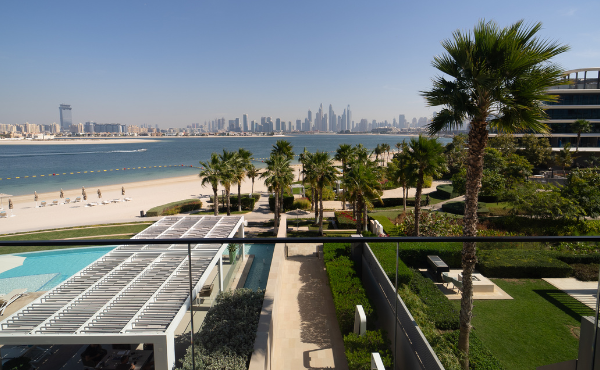 Ready-3BR-Apartment-in-W-Residences-Palm-Jumeirah-14.png